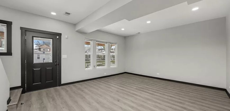 7530 S Vernon Ave, Chicago, IL 60619