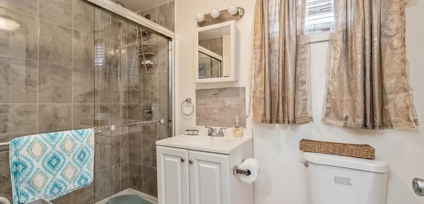 30 E Huron St APT 5001, Chicago, IL 60611