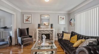 30 E Huron St APT 5001, Chicago, IL 60611