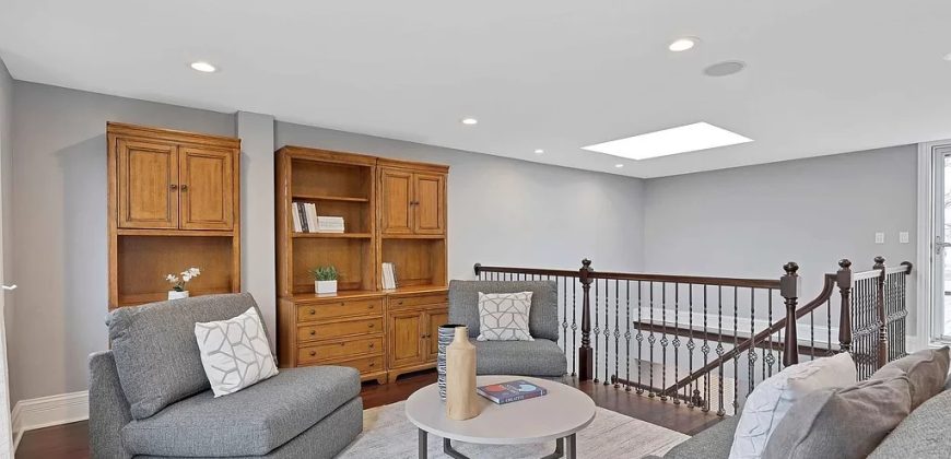 1314 W Barry Ave, Chicago, IL 60657