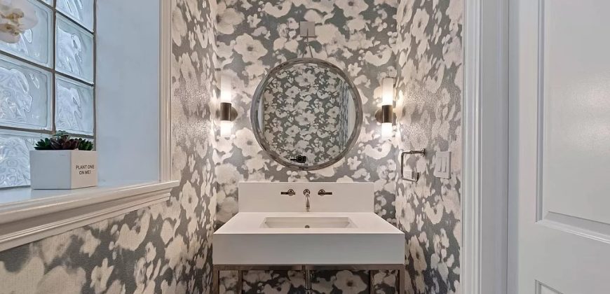 1314 W Barry Ave, Chicago, IL 60657