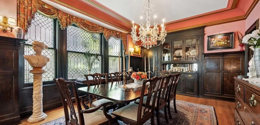 1314 W Barry Ave, Chicago, IL 60657