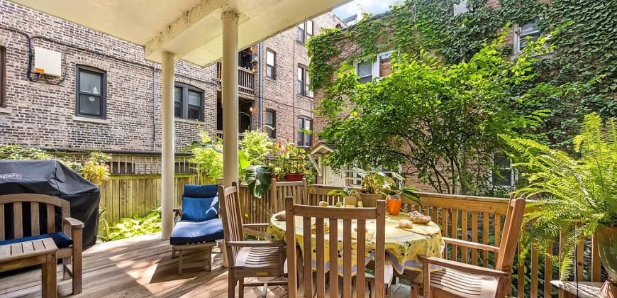 1314 W Barry Ave, Chicago, IL 60657