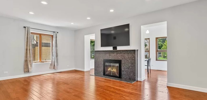 7439 W Lunt Ave, Chicago, IL 60631