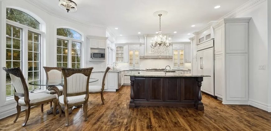 745 Sheridan Rd, Winnetka, IL 60093