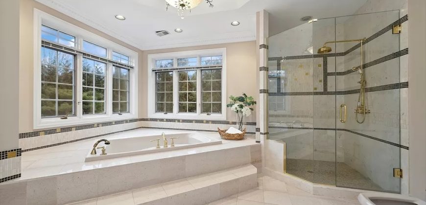 745 Sheridan Rd, Winnetka, IL 60093
