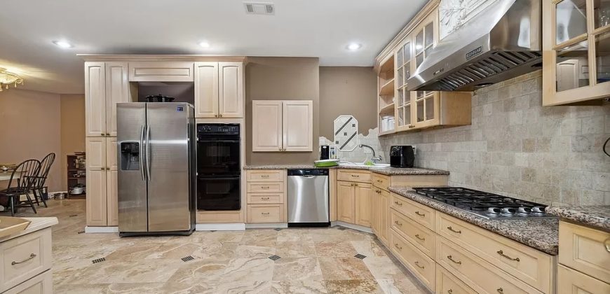 745 Sheridan Rd, Winnetka, IL 60093