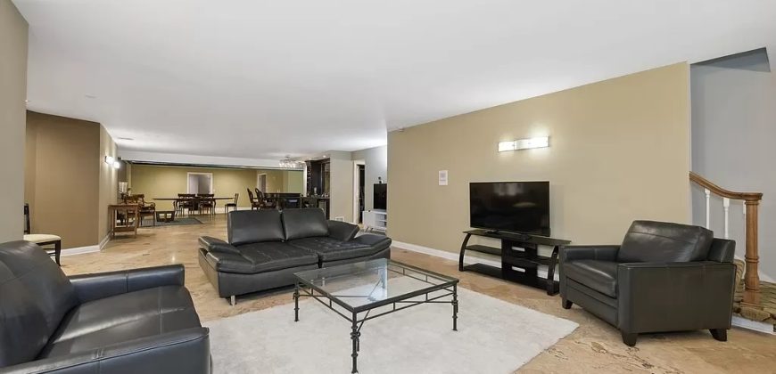 745 Sheridan Rd, Winnetka, IL 60093