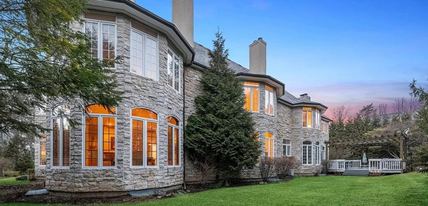 745 Sheridan Rd, Winnetka, IL 60093
