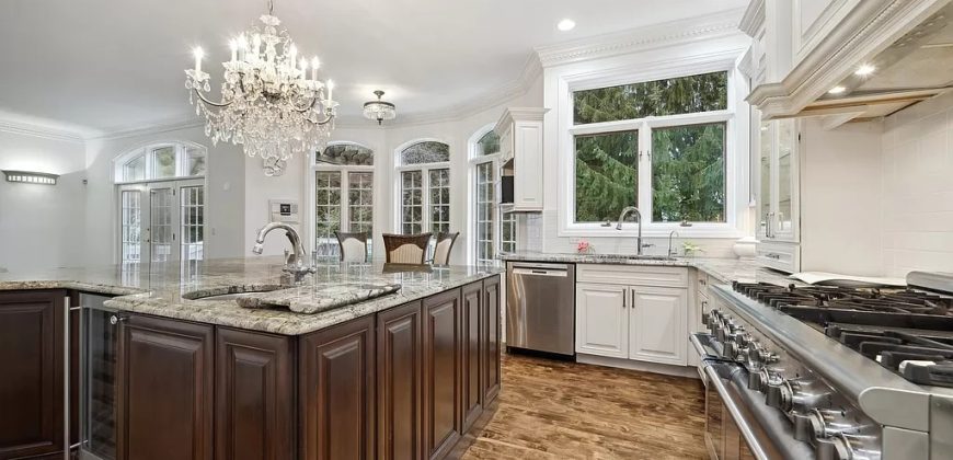 745 Sheridan Rd, Winnetka, IL 60093