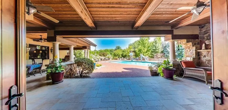 7S719 Donwood Dr, Naperville, IL 60540