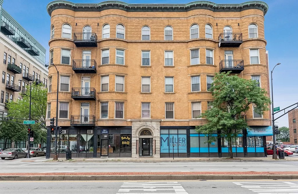 36 S Ashland Ave APT 204, Chicago, IL 60607