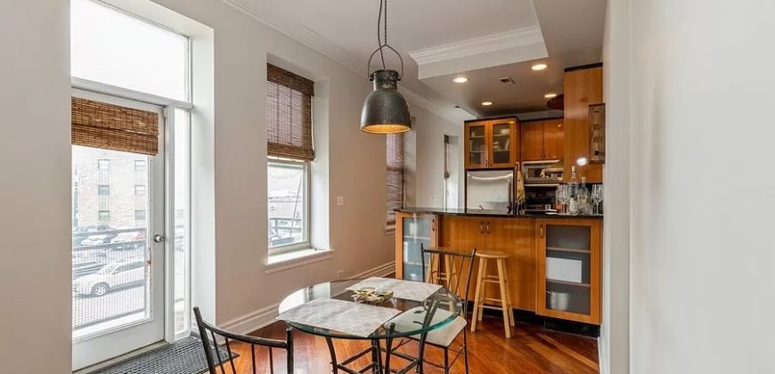 36 S Ashland Ave APT 204, Chicago, IL 60607