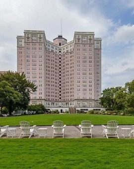 5555 N Sheridan Rd APT 1916, Chicago, IL 60640