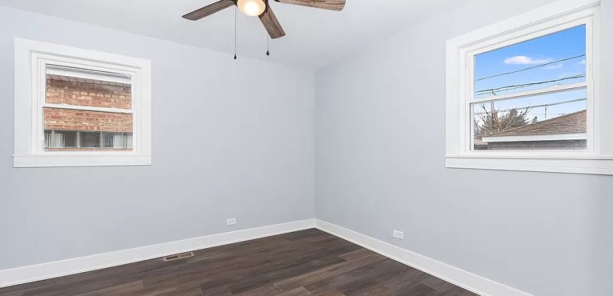 33 E 121st St, Chicago, IL 60628